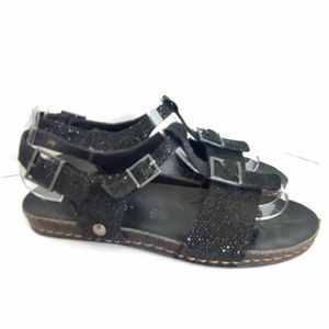 Neosens black leather buckle sandals